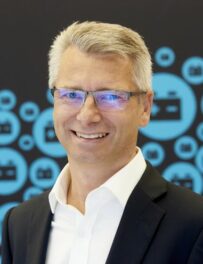 Dr Andy Bush head shot