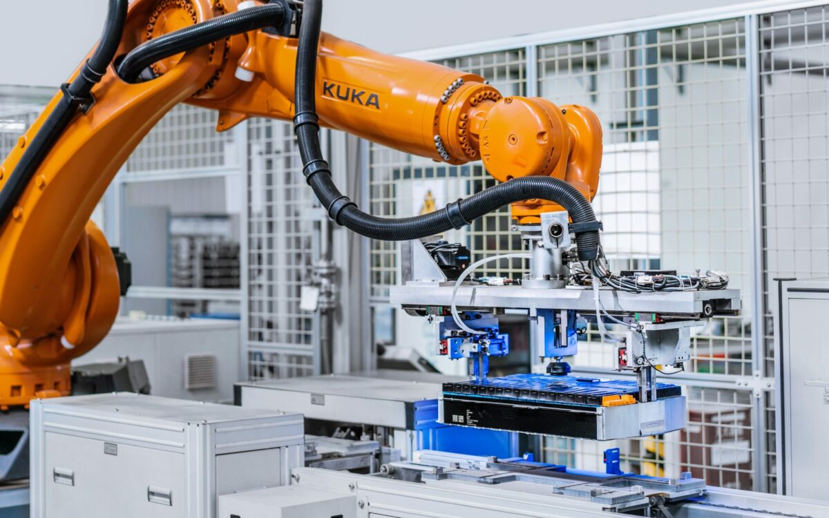 BMW battery recycling robot