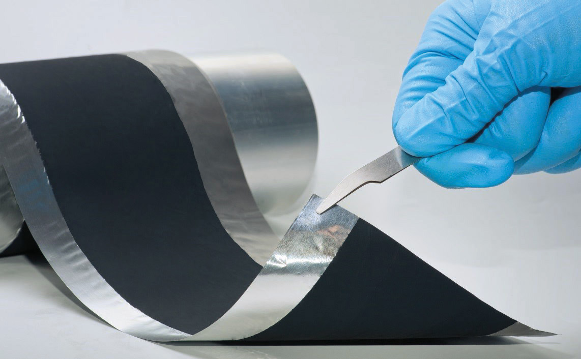 Fig 3 Fraunhofer IWS process enables battery electrodes to be produced on a pilot scale without using toxic solvents.
