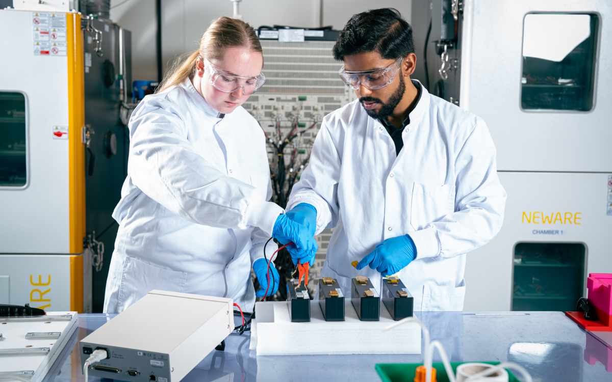 Morrow and SEEL to fast-track LNMO battery cells