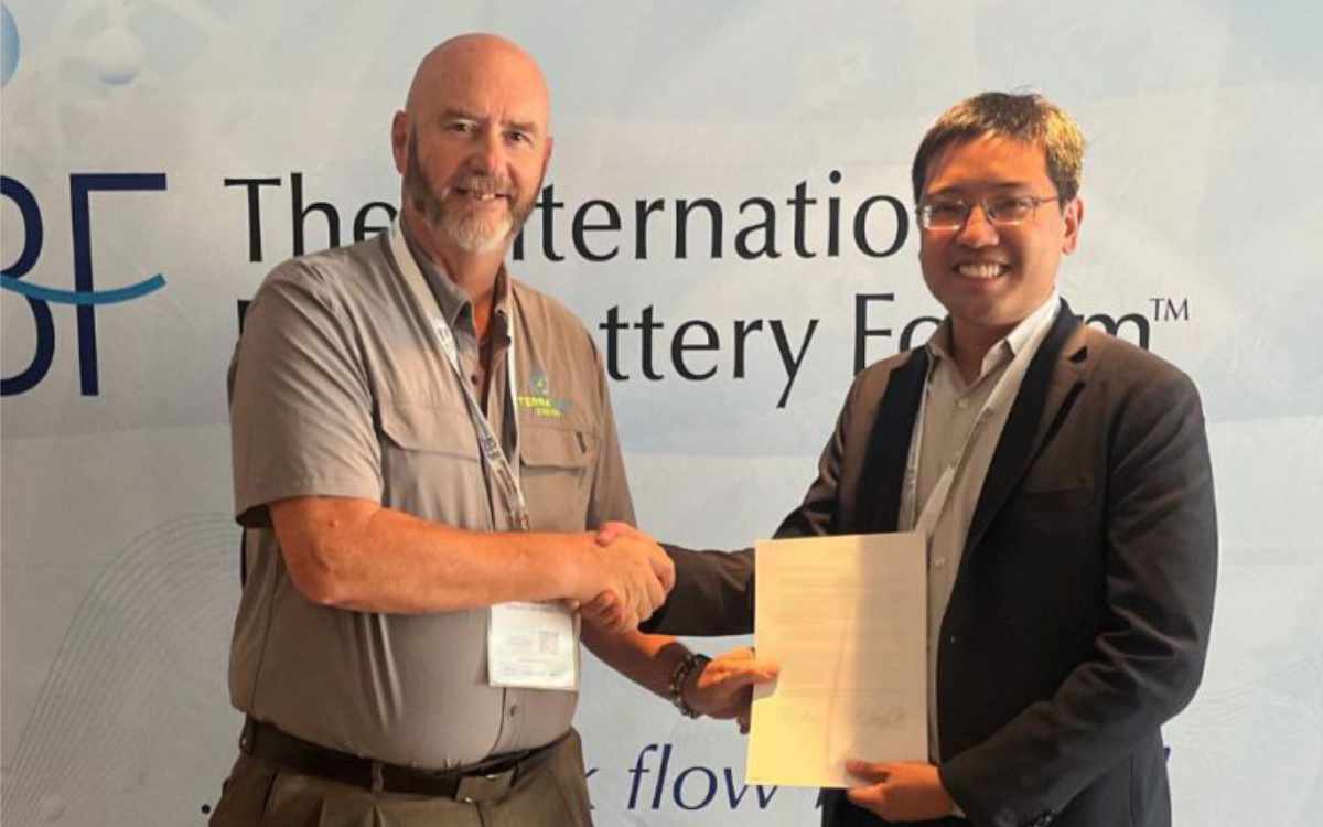 Organic flow battery chemistry deal signed